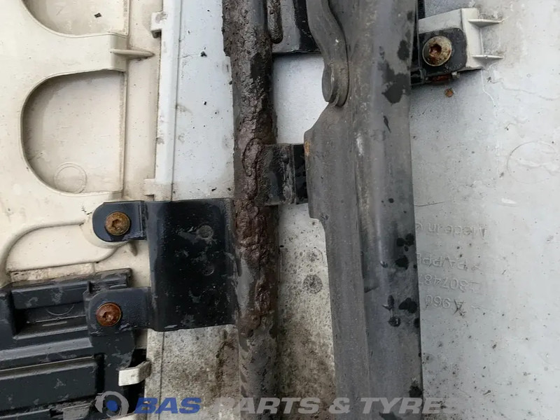 Mercedes-Benz Actros MP4 Frontklep Mercedes A 960 750 04 09 - Grill for Lastebil: bilde 4 Mercedes-Benz Actros MP4 Frontklep Mercedes A 960 750 04 09 - Grill for Lastebil: bilde 4