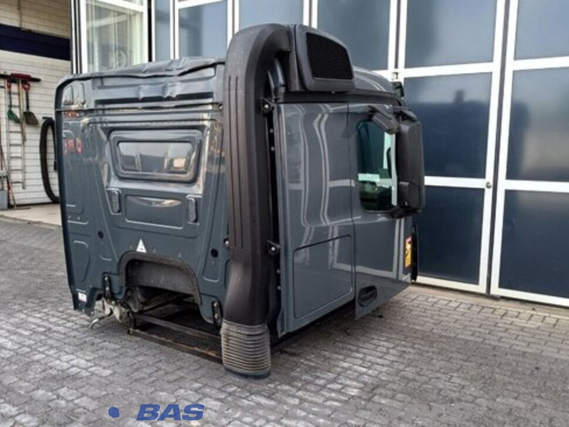 Mercedes-Benz Actros MP4 Mercedes ClassicSpace L-cab L2H1 A 000 600 01 01 - Førerhus og interiør for Lastebil: bilde 3 Mercedes-Benz Actros MP4 Mercedes ClassicSpace L-cab L2H1 A 000 600 01 01 - Førerhus og interiør for Lastebil: bilde 3