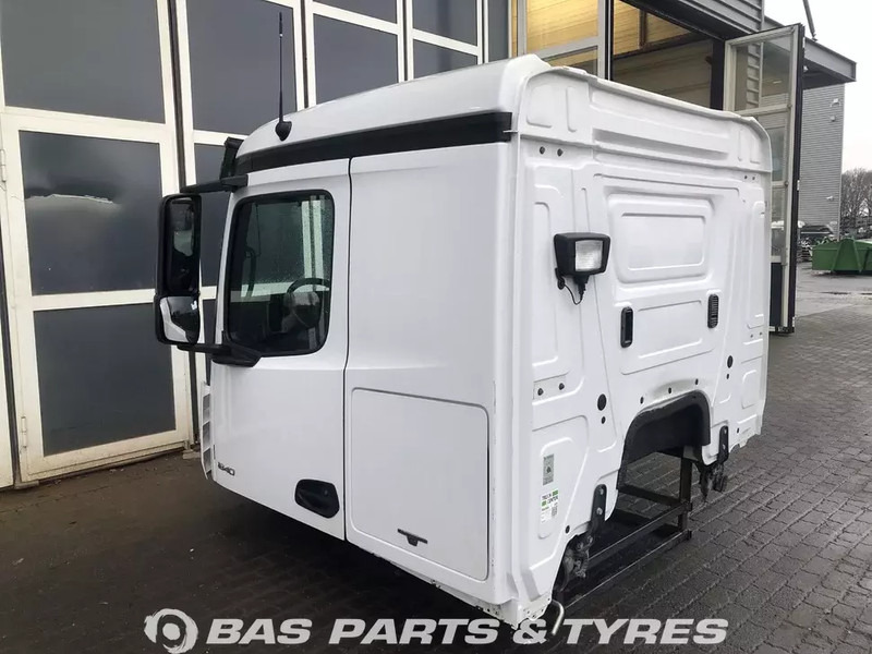 Mercedes-Benz Actros MP4 - Førerhus og interiør for Lastebil: bilde 3 Mercedes-Benz Actros MP4 - Førerhus og interiør for Lastebil: bilde 3