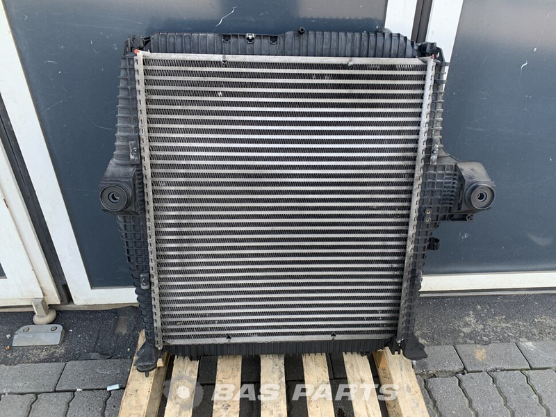 Mercedes-Benz Atego - Radiator for Lastebil: bilde 2 Mercedes-Benz Atego - Radiator for Lastebil: bilde 2