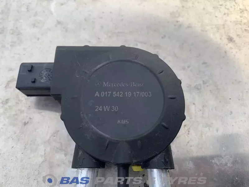 Mercedes-Benz Brandstoftank Mercedes 290 Liter A 009 542 81 18 - Drivstofftank for Lastebil: bilde 5 Mercedes-Benz Brandstoftank Mercedes 290 Liter A 009 542 81 18 - Drivstofftank for Lastebil: bilde 5