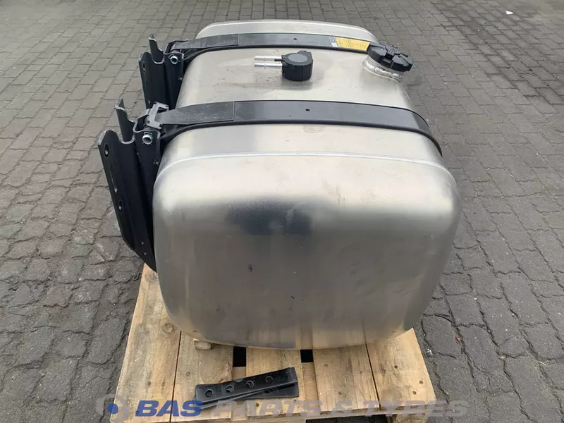 Mercedes-Benz Brandstoftank Mercedes 290 Liter A 960 470 00 04 - Drivstofftank for Lastebil: bilde 4 Mercedes-Benz Brandstoftank Mercedes 290 Liter A 960 470 00 04 - Drivstofftank for Lastebil: bilde 4