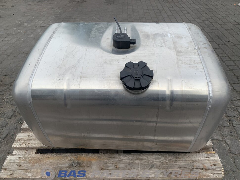 Mercedes-Benz Brandstoftank Mercedes 290 Liter A 960 470 00 04 - Drivstofftank for Lastebil: bilde 1 Mercedes-Benz Brandstoftank Mercedes 290 Liter A 960 470 00 04 - Drivstofftank for Lastebil: bilde 1