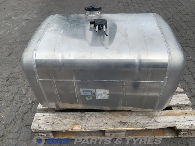 Mercedes-Benz Brandstoftank Mercedes 290 Liter A 960 470 00 04 - Drivstofftank for Lastebil: bilde 3 Mercedes-Benz Brandstoftank Mercedes 290 Liter A 960 470 00 04 - Drivstofftank for Lastebil: bilde 3