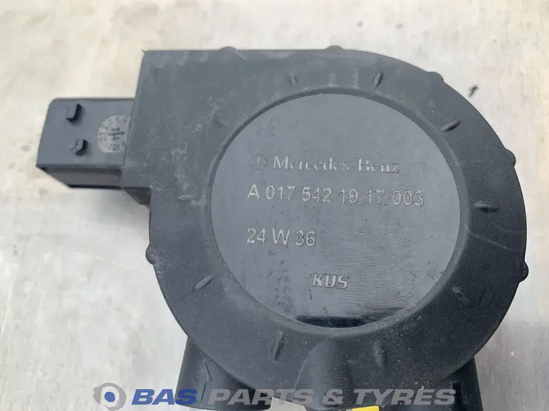 Mercedes-Benz Brandstoftank Mercedes 290 Liter A 960 470 00 04 - Drivstofftank for Lastebil: bilde 5 Mercedes-Benz Brandstoftank Mercedes 290 Liter A 960 470 00 04 - Drivstofftank for Lastebil: bilde 5