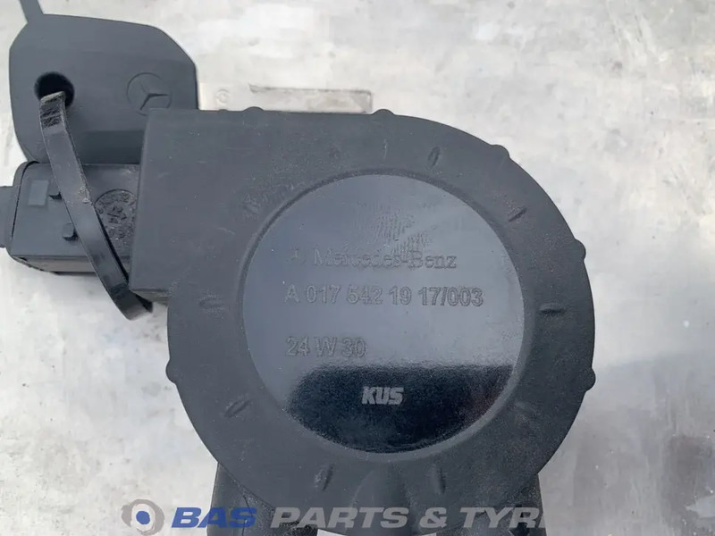 Mercedes-Benz Brandstoftank Mercedes 290 Liter A 960 470 00 04 - Drivstofftank for Lastebil: bilde 5 Mercedes-Benz Brandstoftank Mercedes 290 Liter A 960 470 00 04 - Drivstofftank for Lastebil: bilde 5