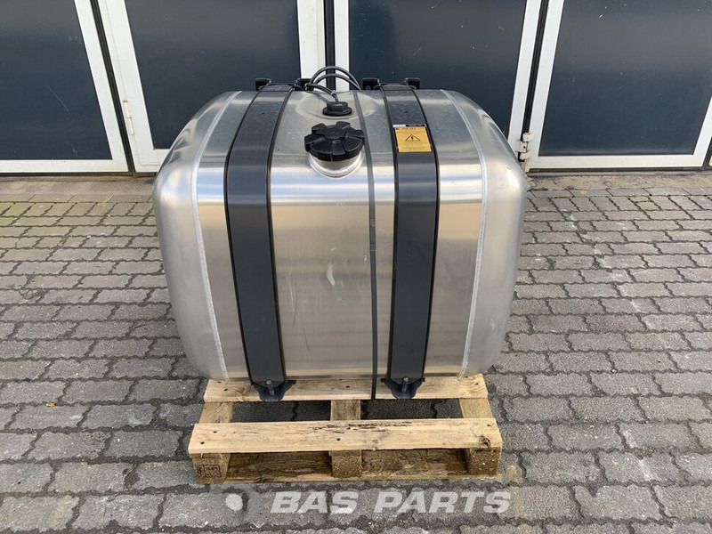 Mercedes-Benz Brandstoftank Mercedes 360 Liter A 960 470 51 04 - Drivstofftank for Lastebil: bilde 1 Mercedes-Benz Brandstoftank Mercedes 360 Liter A 960 470 51 04 - Drivstofftank for Lastebil: bilde 1