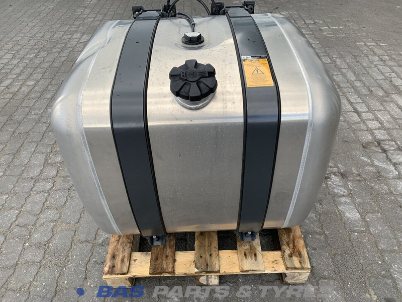 Mercedes-Benz - Drivstofftank for Lastebil: bilde 1 Mercedes-Benz - Drivstofftank for Lastebil: bilde 1