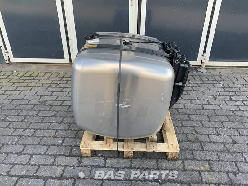 Mercedes-Benz - Drivstofftank for Lastebil: bilde 2 Mercedes-Benz - Drivstofftank for Lastebil: bilde 2
