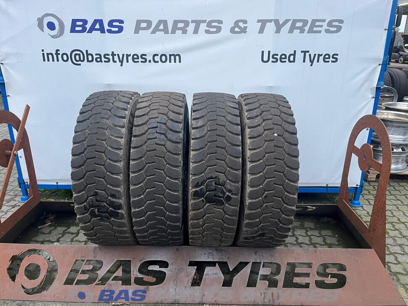 Michelin Remix Michelin Remix 315/80R22.5 X Works D 156/150 K M+S 3PMSF gebruikte set - Dekk for Lastebil: bilde 1 Michelin Remix Michelin Remix 315/80R22.5 X Works D 156/150 K M+S 3PMSF gebruikte set - Dekk for Lastebil: bilde 1