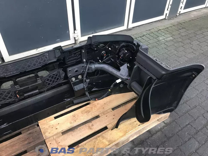 Renault D-Serie Bumper Renault 7482642303 - Støtfanger for Lastebil: bilde 5 Renault D-Serie Bumper Renault 7482642303 - Støtfanger for Lastebil: bilde 5