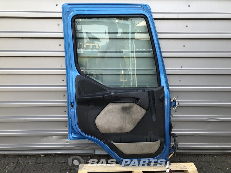 Renault Premium Euro 3 Portier Links Renault 5600464823 - Dør og deler for Lastebil: bilde 2 Renault Premium Euro 3 Portier Links Renault 5600464823 - Dør og deler for Lastebil: bilde 2