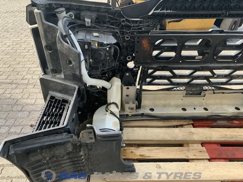 Renault T-Serie Bumper Renault 7482291437 - Støtfanger for Lastebil: bilde 4 Renault T-Serie Bumper Renault 7482291437 - Støtfanger for Lastebil: bilde 4