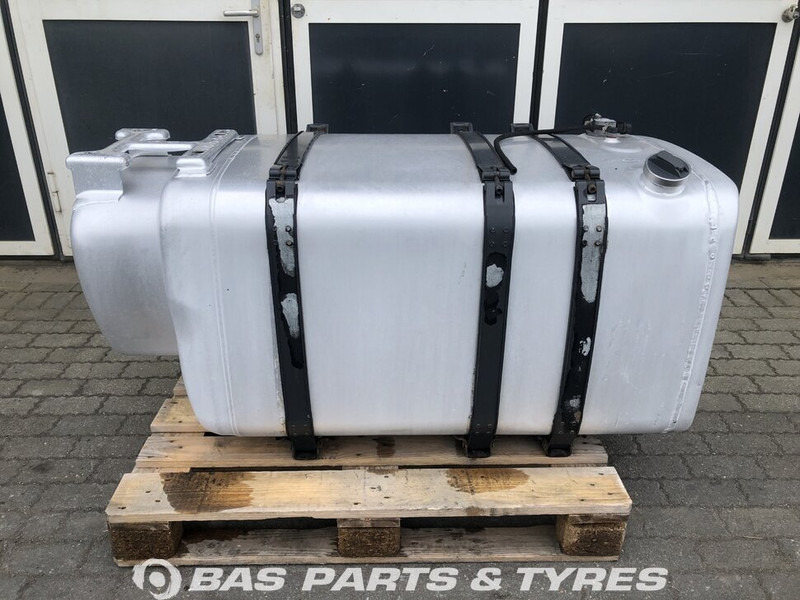 Scania Brandstoftank Scania 625 Liter 1887755 - Drivstofftank for Lastebil: bilde 1 Scania Brandstoftank Scania 625 Liter 1887755 - Drivstofftank for Lastebil: bilde 1