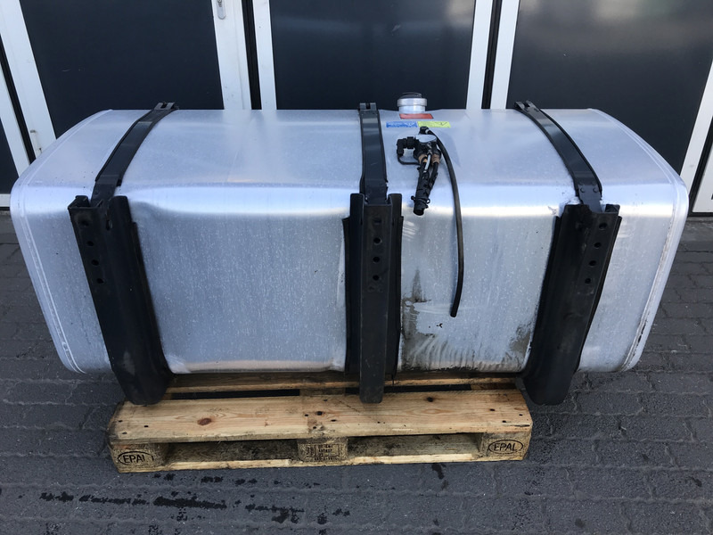Scania - Drivstofftank for Lastebil: bilde 3 Scania - Drivstofftank for Lastebil: bilde 3