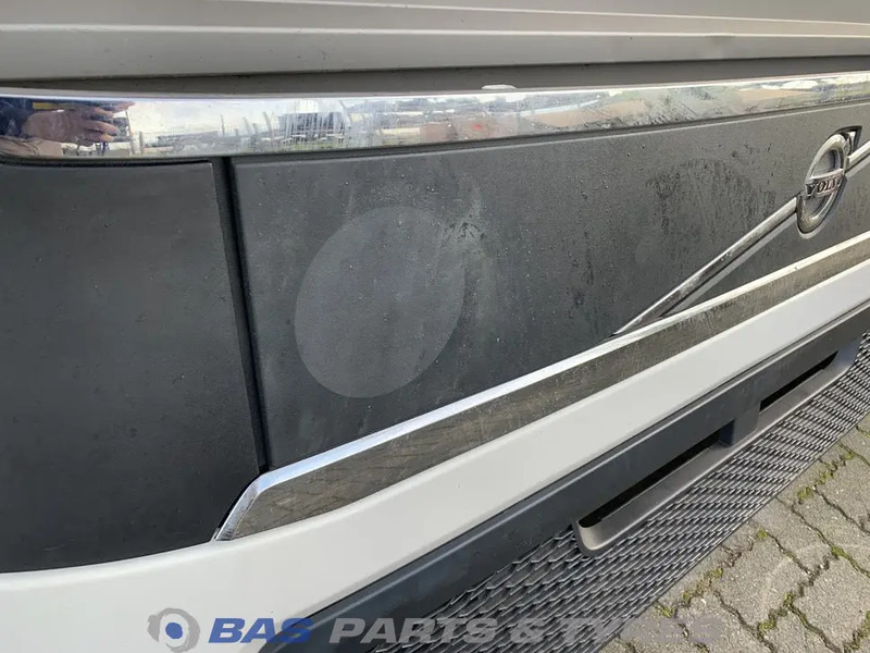 Volvo FH4 Frontklep Volvo 82360122 - Grill for Lastebil: bilde 3 Volvo FH4 Frontklep Volvo 82360122 - Grill for Lastebil: bilde 3