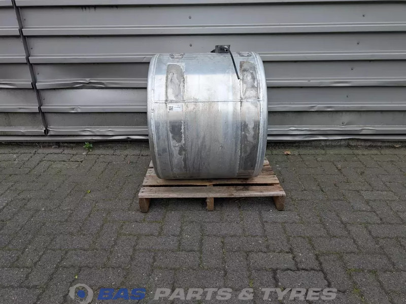 Volvo - Drivstofftank for Lastebil: bilde 3 Volvo - Drivstofftank for Lastebil: bilde 3