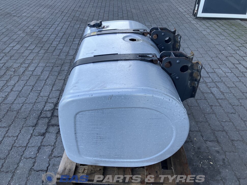 Volvo - Drivstofftank for Lastebil: bilde 2 Volvo - Drivstofftank for Lastebil: bilde 2