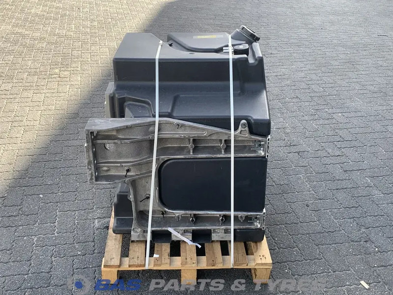 Volvo - Drivstofftank for Lastebil: bilde 3 Volvo - Drivstofftank for Lastebil: bilde 3