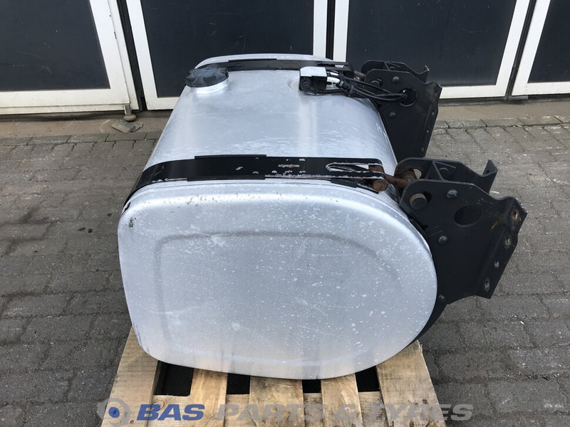 Volvo - Drivstofftank for Lastebil: bilde 2 Volvo - Drivstofftank for Lastebil: bilde 2