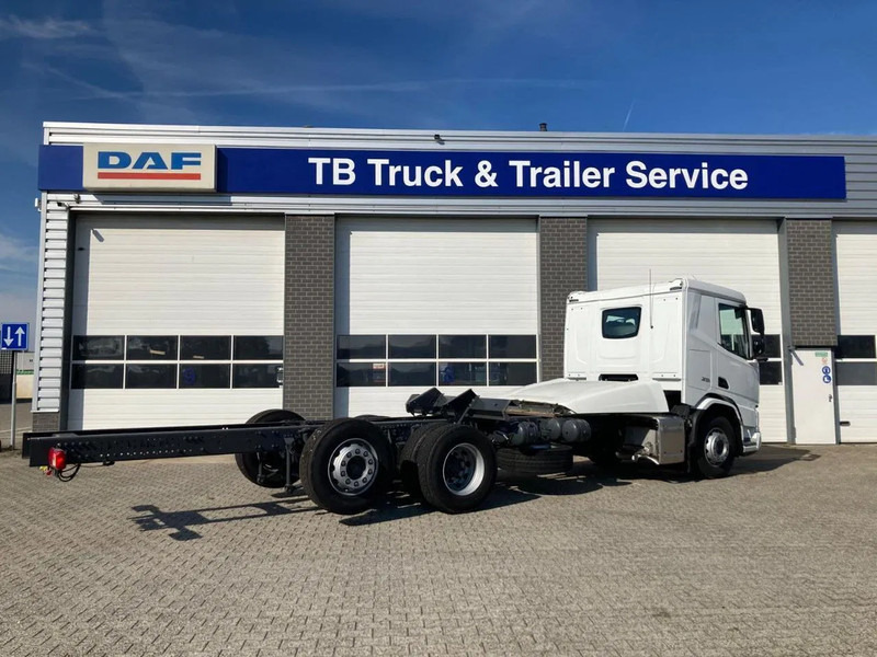DAF XD 450 FAN CHASSIS SLEEPER CAB PTO STEERING LIFTAXLE 480WB - NEW - Chassis lastebil: bilde 3 DAF XD 450 FAN CHASSIS SLEEPER CAB PTO STEERING LIFTAXLE 480WB - NEW - Chassis lastebil: bilde 3