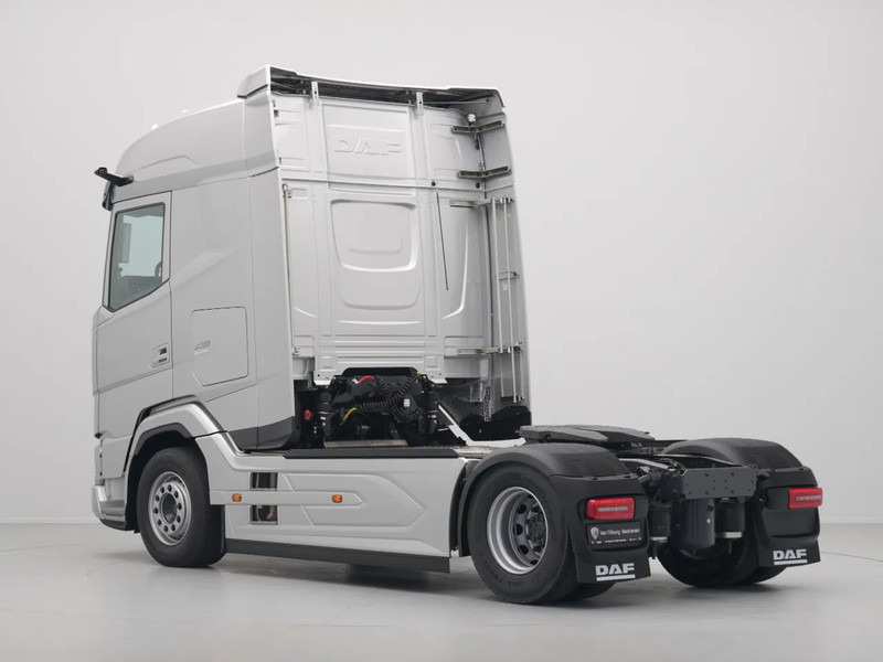 DAF XG 480 FT DVS LEATHER PTO-PREP B3-ALARM SILVER METALLIC (J5320MESI) VECTO 2 - Trekkvogn: bilde 4 DAF XG 480 FT DVS LEATHER PTO-PREP B3-ALARM SILVER METALLIC (J5320MESI) VECTO 2 - Trekkvogn: bilde 4