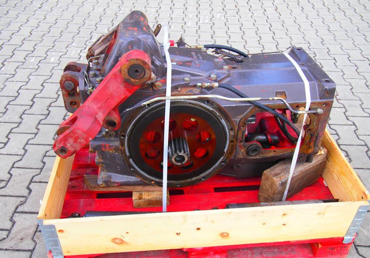 Części do Ciągnika Massey Ferguson MF 3000, 6000 Tylny most z podnośnikiem od MF 3000, 6000 - Bakaksel for Landbruksteknikk: bilde 1 Części do Ciągnika Massey Ferguson MF 3000, 6000 Tylny most z podnośnikiem od MF 3000, 6000 - Bakaksel for Landbruksteknikk: bilde 1