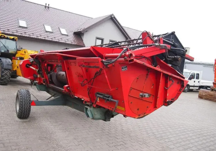 Heder Massey Ferguson Szerokość 5m pasuje do 32, 34, 36, 38, 42, 7254, 7272, 7278 - Skjærebord: bilde 3 Heder Massey Ferguson Szerokość 5m pasuje do 32, 34, 36, 38, 42, 7254, 7272, 7278 - Skjærebord: bilde 3