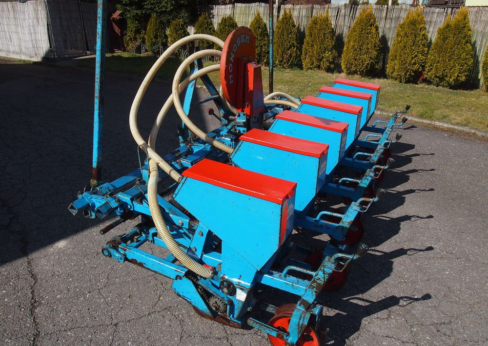 Siewnik Monosem do kukurydzy ,buraków i słonecznika - Ettkorn såmaskin: bilde 4 Siewnik Monosem do kukurydzy ,buraków i słonecznika - Ettkorn såmaskin: bilde 4
