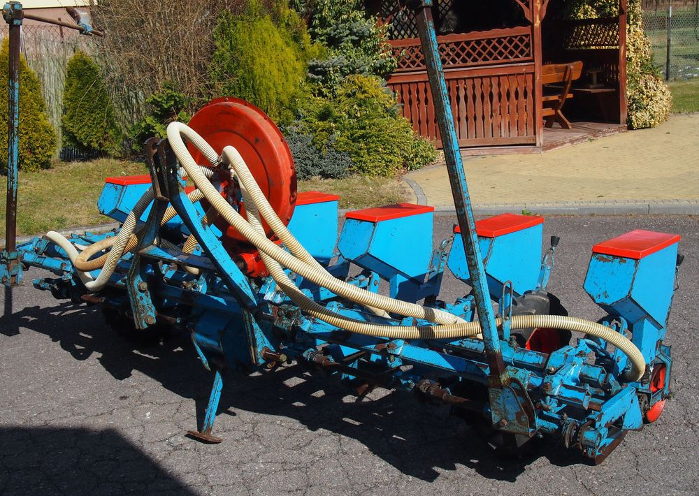 Siewnik Monosem do kukurydzy ,buraków i słonecznika - Ettkorn såmaskin: bilde 2 Siewnik Monosem do kukurydzy ,buraków i słonecznika - Ettkorn såmaskin: bilde 2