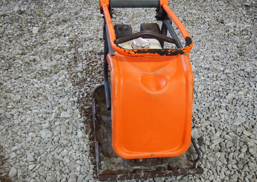 Ubijarka Belle PC5000E 2009 Zagęszczarka ubijarka Bella - Vibroplate: bilde 5 Ubijarka Belle PC5000E 2009 Zagęszczarka ubijarka Bella - Vibroplate: bilde 5