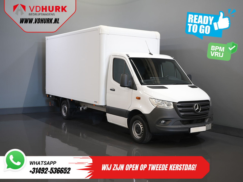 Mercedes-Benz Sprinter 317 1.9 CDI BPM VRIJ! 445x211x225/ Dhollandia Laadklep/ CarPlay/ Stoelverw./ Navi/ Airco/ Camera/ Cruise - Varebil med skap: bilde 1 Mercedes-Benz Sprinter 317 1.9 CDI BPM VRIJ! 445x211x225/ Dhollandia Laadklep/ CarPlay/ Stoelverw./ Navi/ Airco/ Camera/ Cruise - Varebil med skap: bilde 1