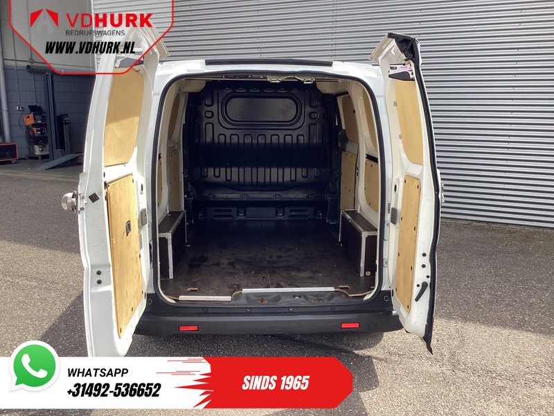 Nissan E-NV200 Van Business 40 kWh EXPORT ONLY 200km WLTP Snellader/ Climate/ Camera/ Cruise - Kassebil, Elektrisk varebil: bilde 5 Nissan E-NV200 Van Business 40 kWh EXPORT ONLY 200km WLTP Snellader/ Climate/ Camera/ Cruise - Kassebil, Elektrisk varebil: bilde 5