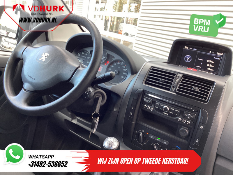 Peugeot Expert 2.0 HDI 130 pk L2 Dubbel Cabine DC EXPORT Airco/ Cruise/ Navi/ PDC/ Trekhaak - Små varebil, Varebil med dobbelt førerhus: bilde 3 Peugeot Expert 2.0 HDI 130 pk L2 Dubbel Cabine DC EXPORT Airco/ Cruise/ Navi/ PDC/ Trekhaak - Små varebil, Varebil med dobbelt førerhus: bilde 3