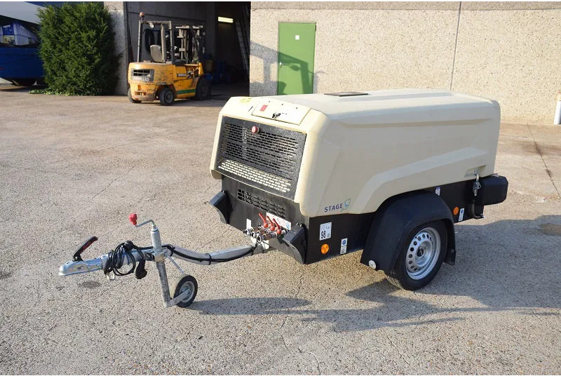 Doosan Doosan 77.55- stock id107 - Luftkompressor: bilde 1 Doosan Doosan 77.55- stock id107 - Luftkompressor: bilde 1