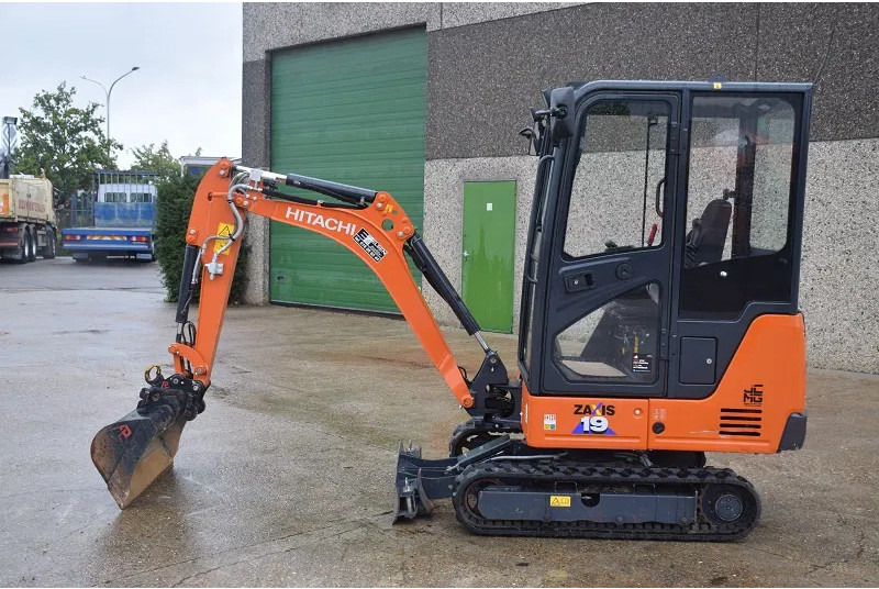 Hitachi ZX19.6 CR - Minigraver: bilde 2 Hitachi ZX19.6 CR - Minigraver: bilde 2