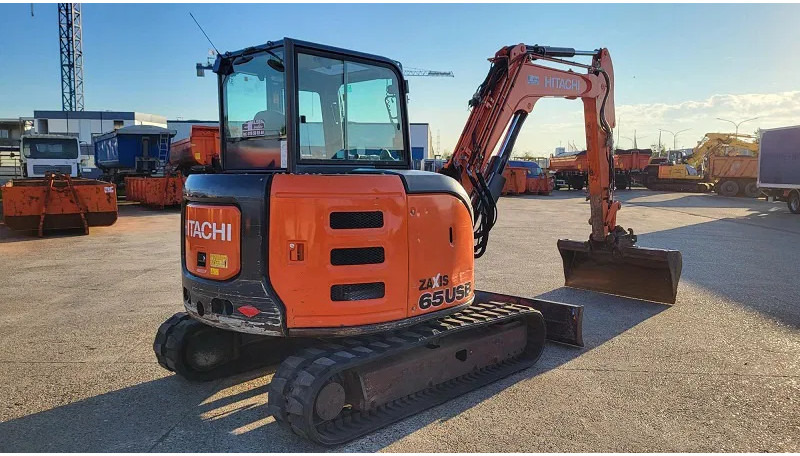 Hitachi ZX65USB-5A CLR - Beltegraver: bilde 4 Hitachi ZX65USB-5A CLR - Beltegraver: bilde 4