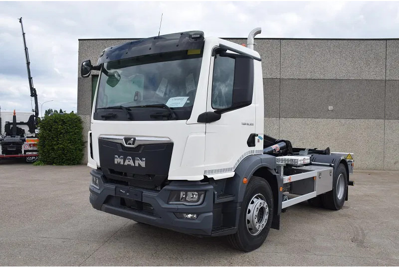 MAN TGM 18.320 - Krokbil: bilde 4 MAN TGM 18.320 - Krokbil: bilde 4