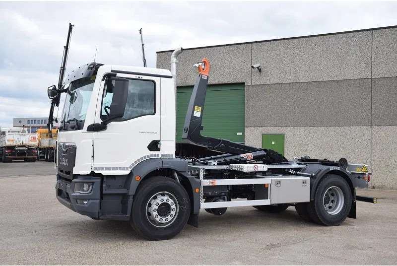 MAN TGM 18.320 - Krokbil: bilde 3 MAN TGM 18.320 - Krokbil: bilde 3