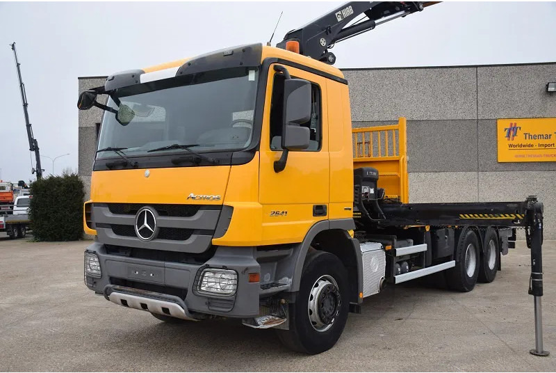 Mercedes-Benz - Planbil, Kranbil: bilde 2 Mercedes-Benz - Planbil, Kranbil: bilde 2