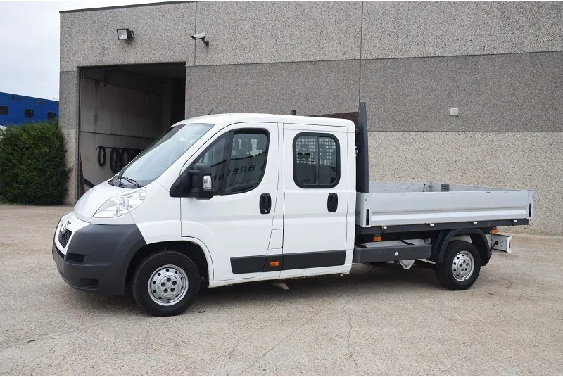 Peugeot Boxer 2.2 L -130 pk - - Varebil med plan, Varebil med dobbelt førerhus: bilde 3 Peugeot Boxer 2.2 L -130 pk - - Varebil med plan, Varebil med dobbelt førerhus: bilde 3
