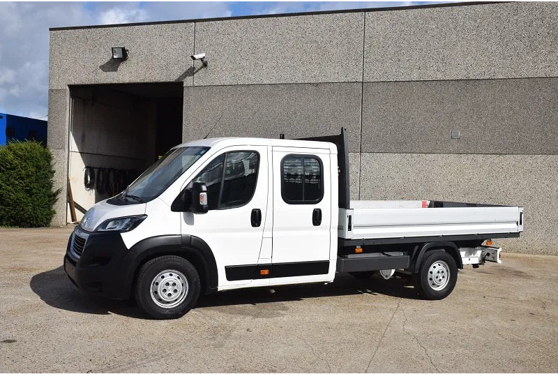 Peugeot Boxer BOXER 2.0 L -130 pk -L4 - Varebil med plan, Varebil med dobbelt førerhus: bilde 4 Peugeot Boxer BOXER 2.0 L -130 pk -L4 - Varebil med plan, Varebil med dobbelt førerhus: bilde 4