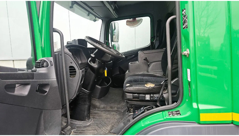 Mercedes-Benz Atego 1018 *L*Achteruitrijcamera*Automaat*Airco*Dhollandia Laadbrug*7149cm - Lastebil: bilde 3 Mercedes-Benz Atego 1018 *L*Achteruitrijcamera*Automaat*Airco*Dhollandia Laadbrug*7149cm - Lastebil: bilde 3