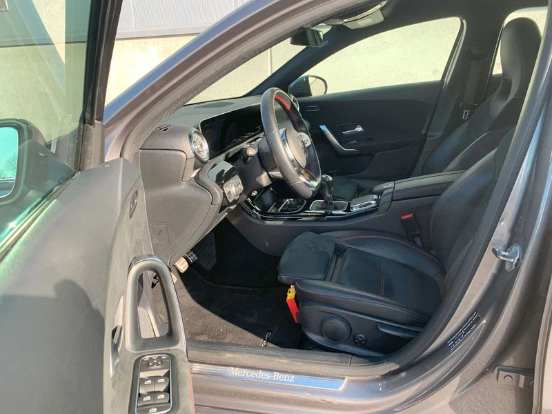 Mercedes-Benz A-Klasse A200 - Personenbil: bilde 3 Mercedes-Benz A-Klasse A200 - Personenbil: bilde 3