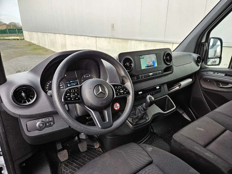 Mercedes-Benz Sprinter 317 L2H2*Achteruitrijcamera*360°camera*Zetelverwarming* - Kassebil: bilde 4 Mercedes-Benz Sprinter 317 L2H2*Achteruitrijcamera*360°camera*Zetelverwarming* - Kassebil: bilde 4