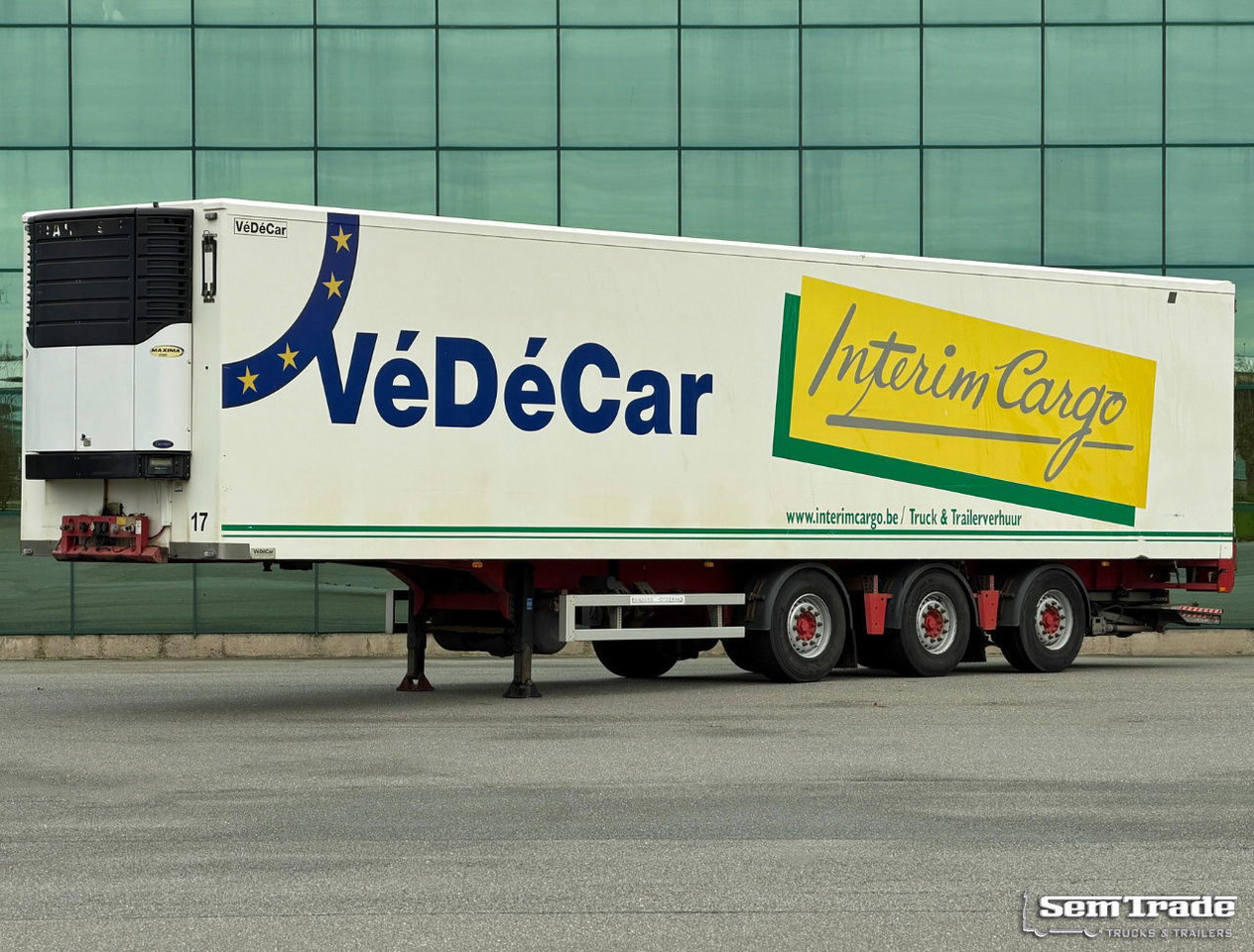 Renders VÉDÉCAR Carrier Maxima 1300 2X Steering Axle Tail Lift Belgium-Trailer - Kjølesemi: bilde 1 Renders VÉDÉCAR Carrier Maxima 1300 2X Steering Axle Tail Lift Belgium-Trailer - Kjølesemi: bilde 1