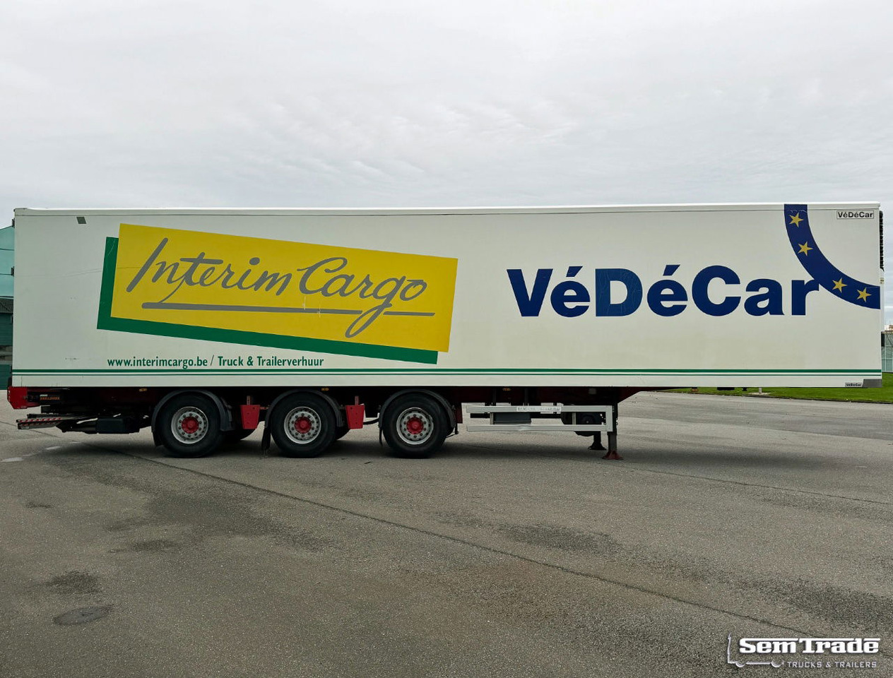 Renders VÉDÉCAR Carrier Maxima 1300 2X Steering Axle Tail Lift Belgium-Trailer - Kjølesemi: bilde 5 Renders VÉDÉCAR Carrier Maxima 1300 2X Steering Axle Tail Lift Belgium-Trailer - Kjølesemi: bilde 5