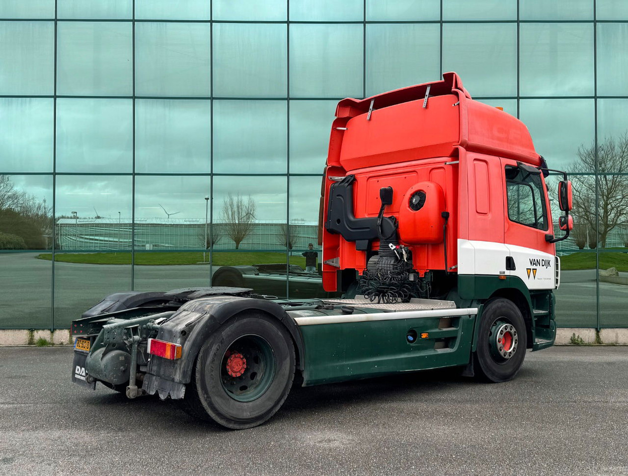 DAF CF 85.460 Only 229.800 KM Retarder - Intarder 2x Tanks Tires 90 NL Truck - Trekkvogn: bilde 4 DAF CF 85.460 Only 229.800 KM Retarder - Intarder 2x Tanks Tires 90 NL Truck - Trekkvogn: bilde 4