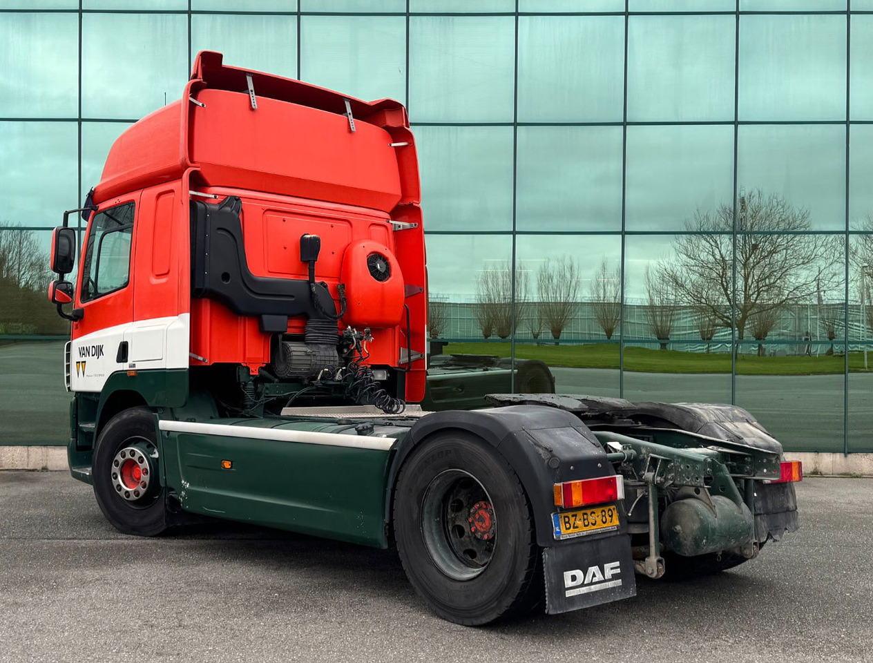 DAF CF 85.460 Only 229.800 KM Retarder - Intarder 2x Tanks Tires 90 NL Truck - Trekkvogn: bilde 3 DAF CF 85.460 Only 229.800 KM Retarder - Intarder 2x Tanks Tires 90 NL Truck - Trekkvogn: bilde 3