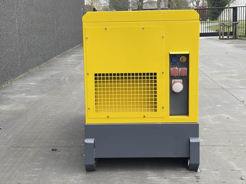 Atlas-Copco QAS 100 - Elektrisk generator: bilde 3 Atlas-Copco QAS 100 - Elektrisk generator: bilde 3